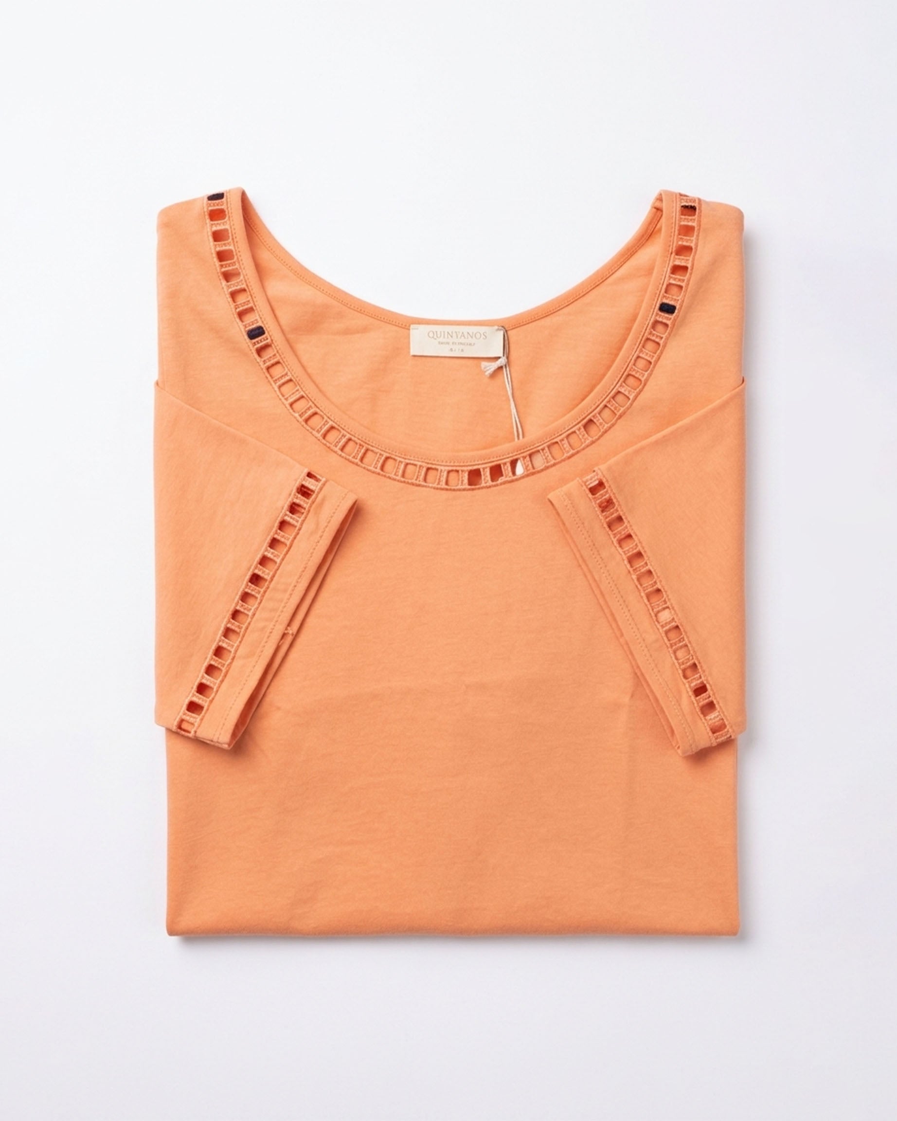 T-shirt Emily