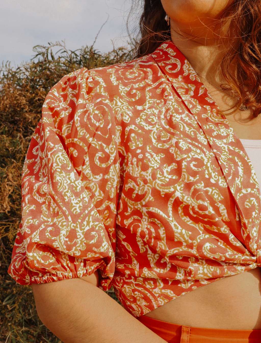 Camisa curta com nó Veneza