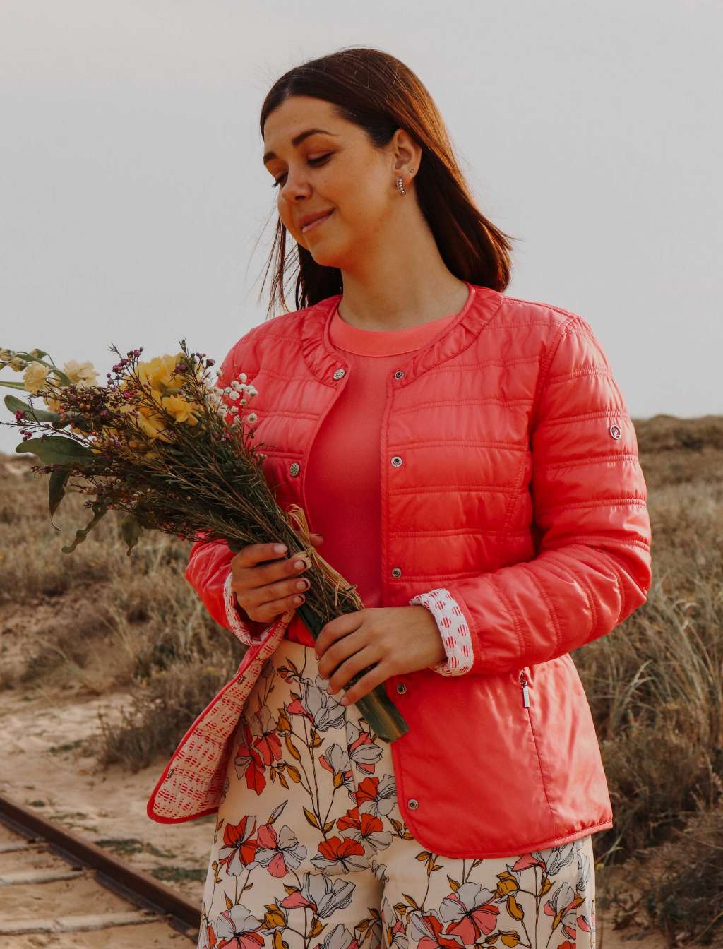 Parka acolchoada curta reversível