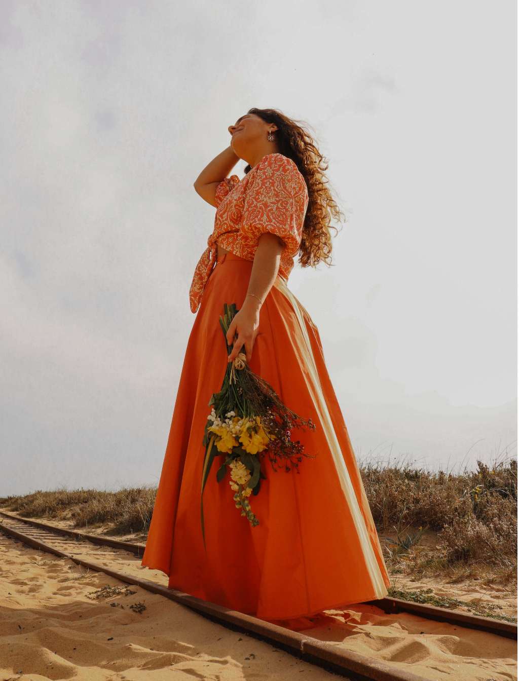 Saia comprida efeito acetinado